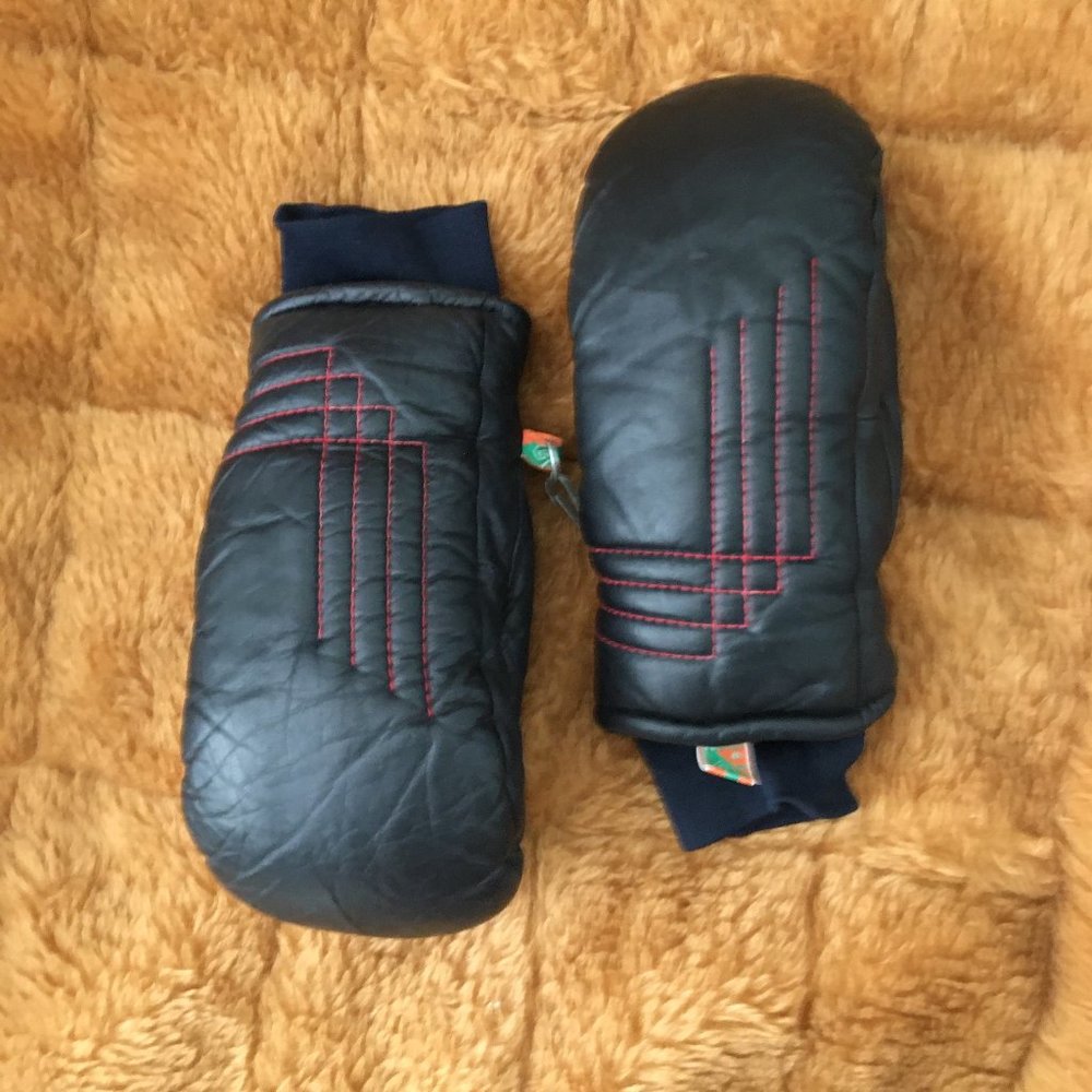 VTG Women's Kombi Navy Blue Leather Mittens
